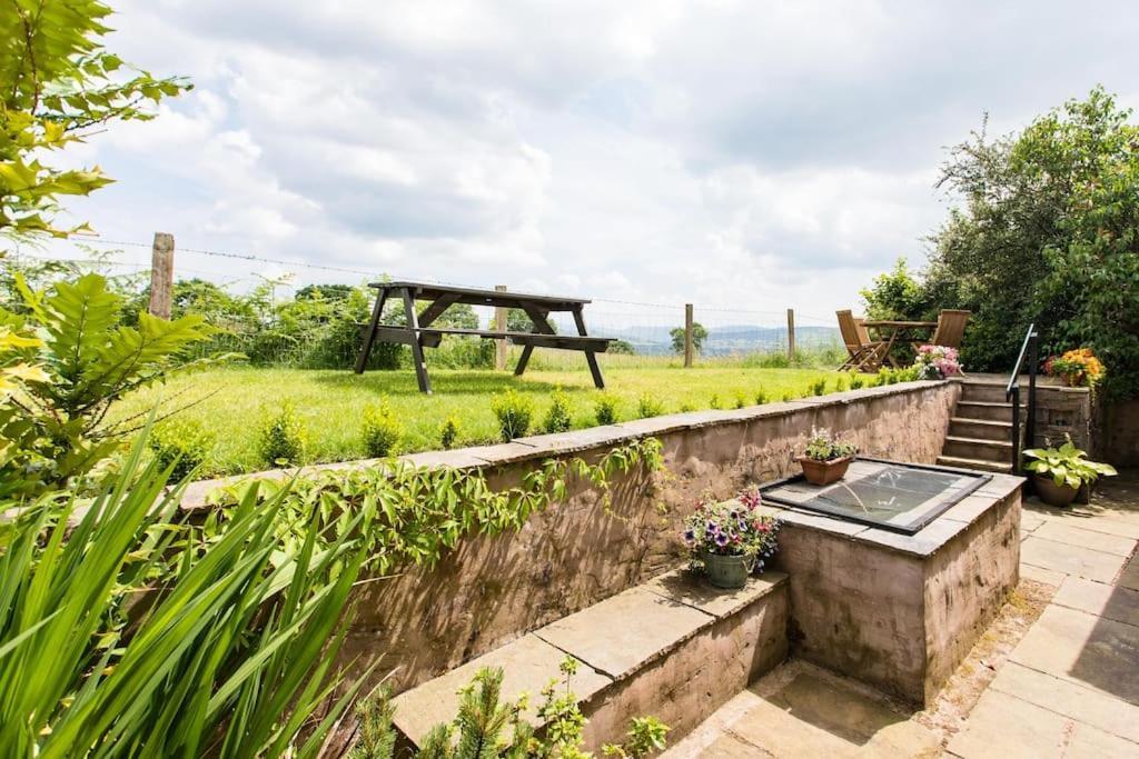Perfect Cottage Retreat Near The Brecon Beacons Llanwrda Eksteriør bilde